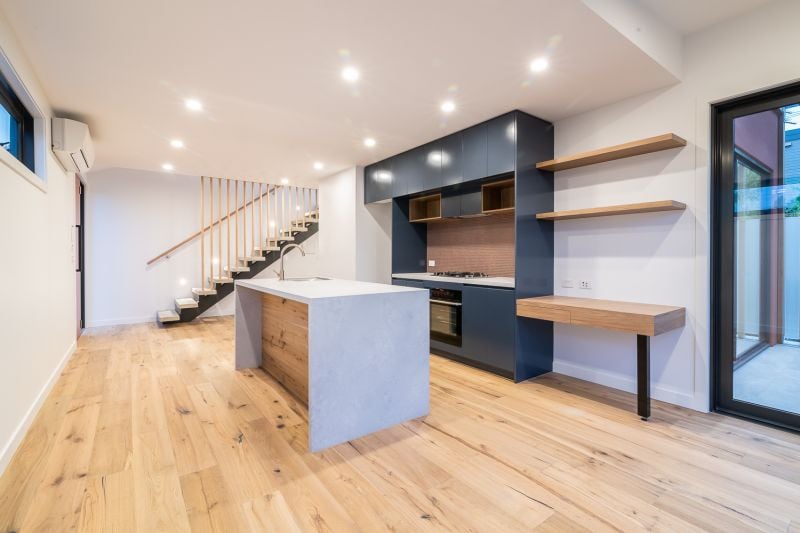 2/1 James Place, Elwood - Thumbnail 5