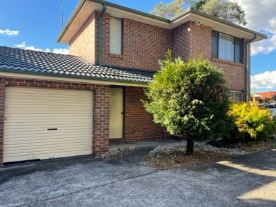 Macquarie Fields 9/1 Mary Street