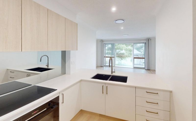 8/34 Seaside Avenue, Mermaid Beach - Thumbnail 5