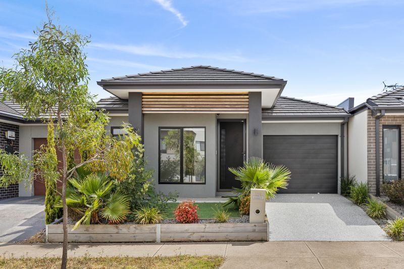 129 Maradona Boulevard, Deanside