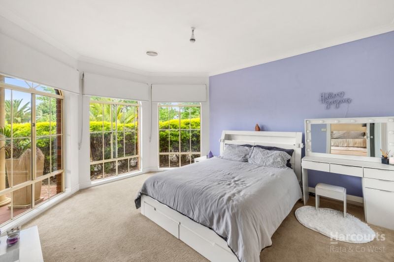 17 Carinya Boulevard, Burnside