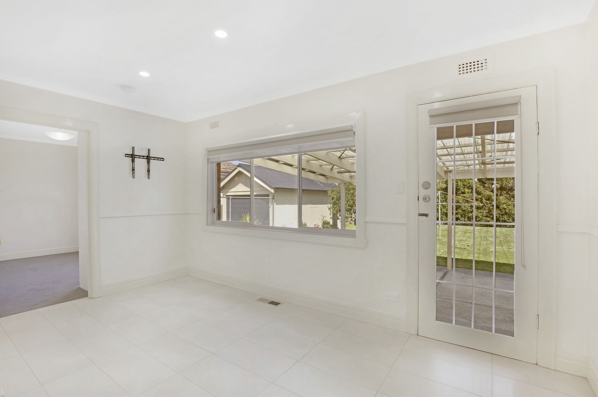 54 Royal Parade, Reservoir, Reservoir - Thumbnail 4