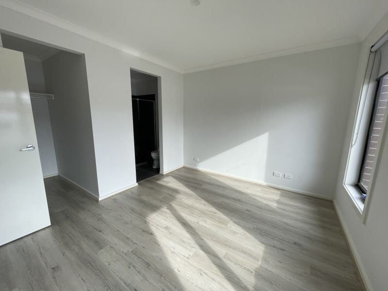 30 Echidna Drive, Beveridge