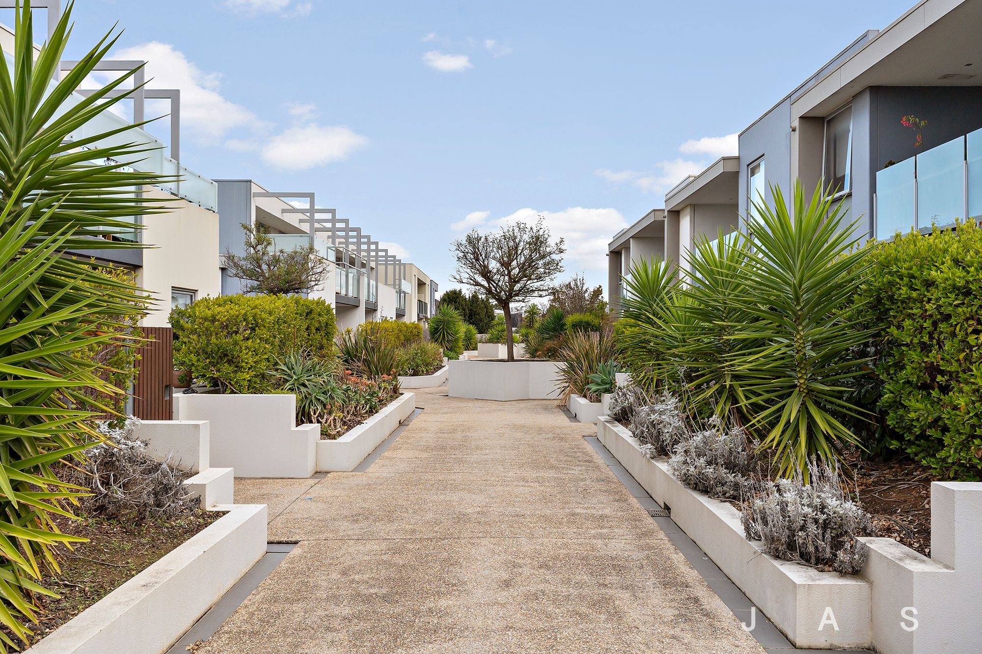 13/46 Eucalyptus Drive Maidstone VIC, Maidstone - Image 1