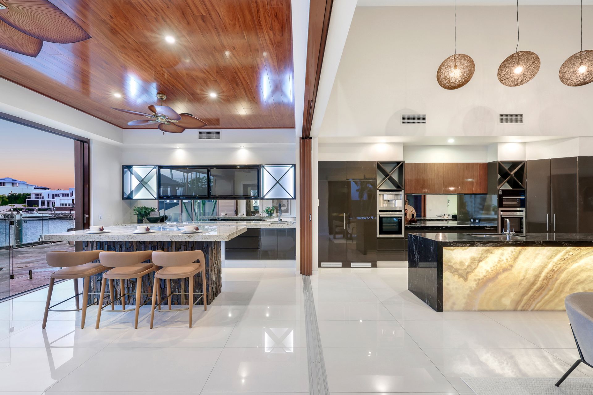 7 Royal Albert Crescent, Sovereign Islands QLD 4216, Sovereign Islands - Thumbnail 7