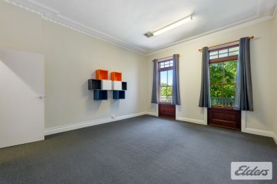 HIGHLY EXPOSED COMMERCIAL OPPORTUNITY IN KANGAROO POINT