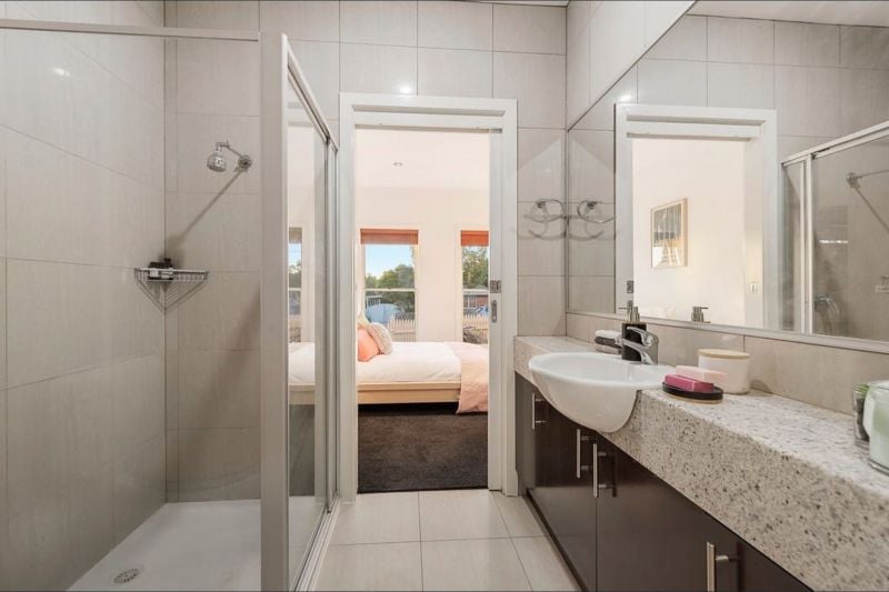 86 McEwan Road, Heidelberg Heights