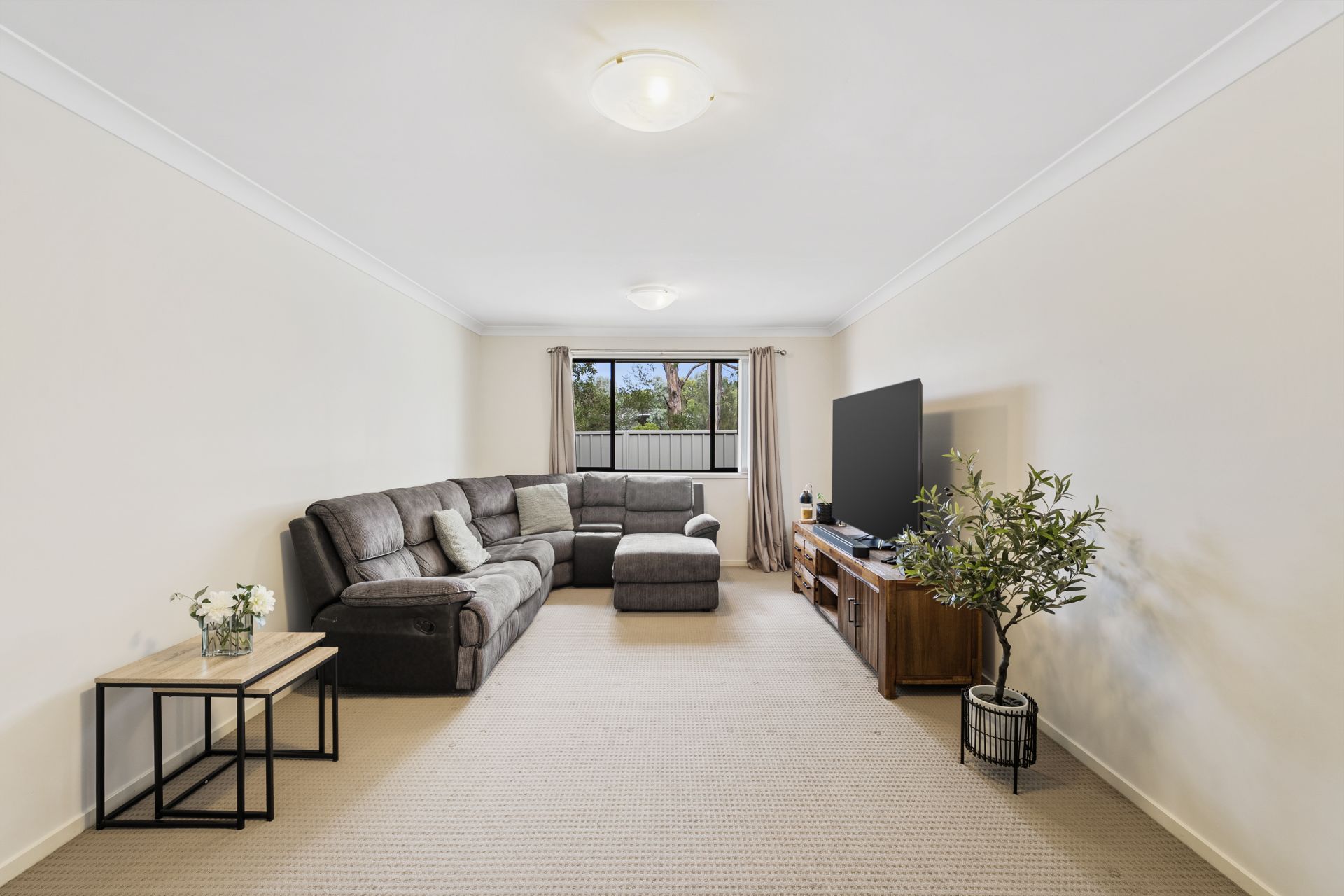 42 Trebbiano Drive, Cessnock NSW, Cessnock - Thumbnail 2
