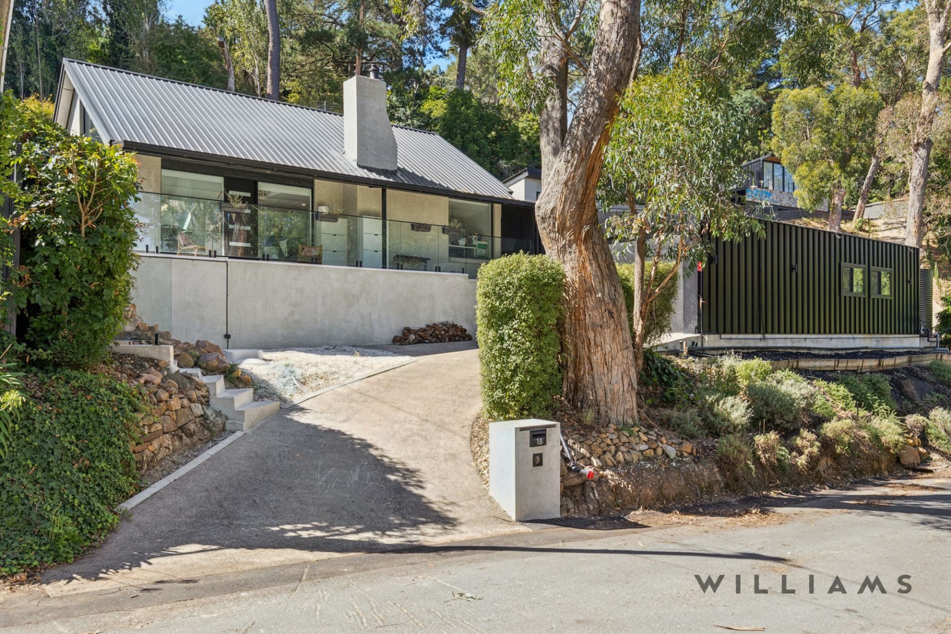 18 George Avenue Crafers West SA
