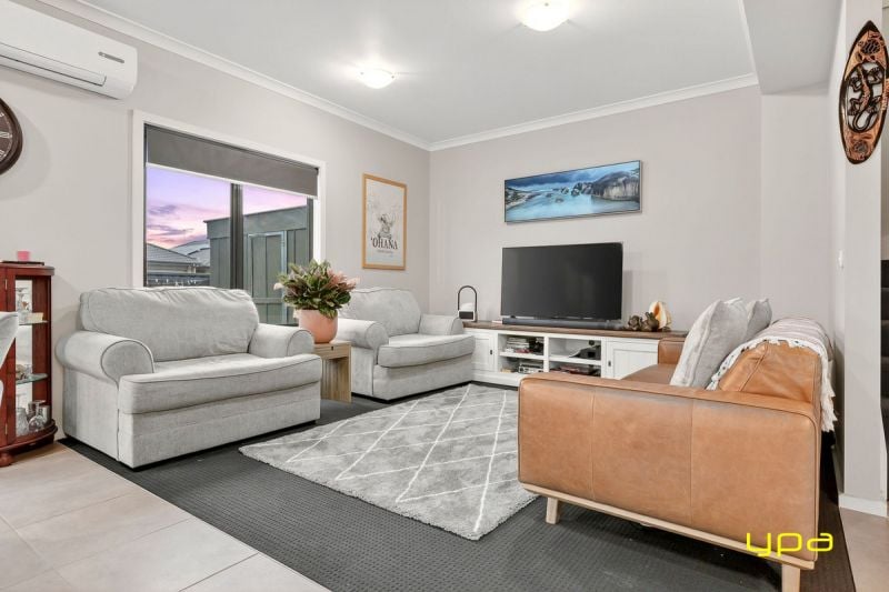 8 Jolly Street Cranbourne East VIC, Cranbourne East - Thumbnail 3