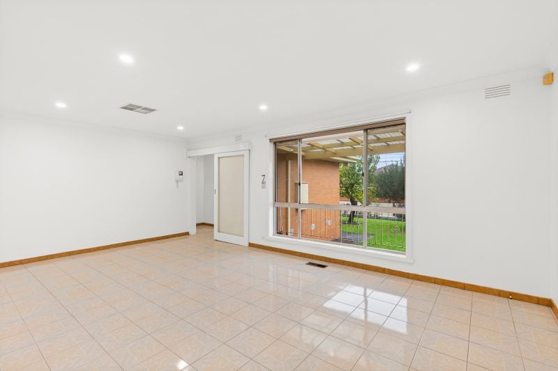36 Nancye Drive, Lalor