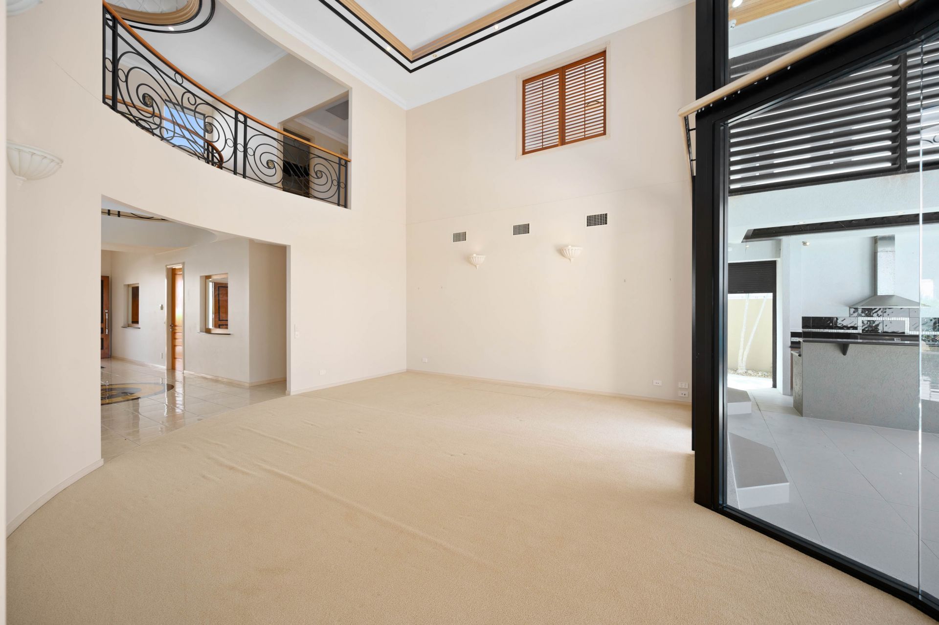 53 Royal Albert Crescent, Sovereign Islands - Thumbnail 3