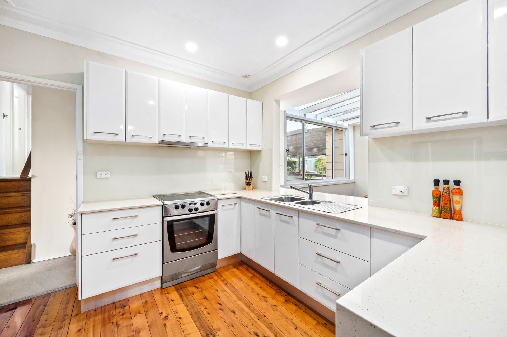 32 Macquarie Grove, Caves Beach - Thumbnail 7