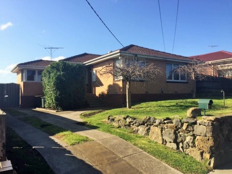 52 Bellarine Drive, Lalor
