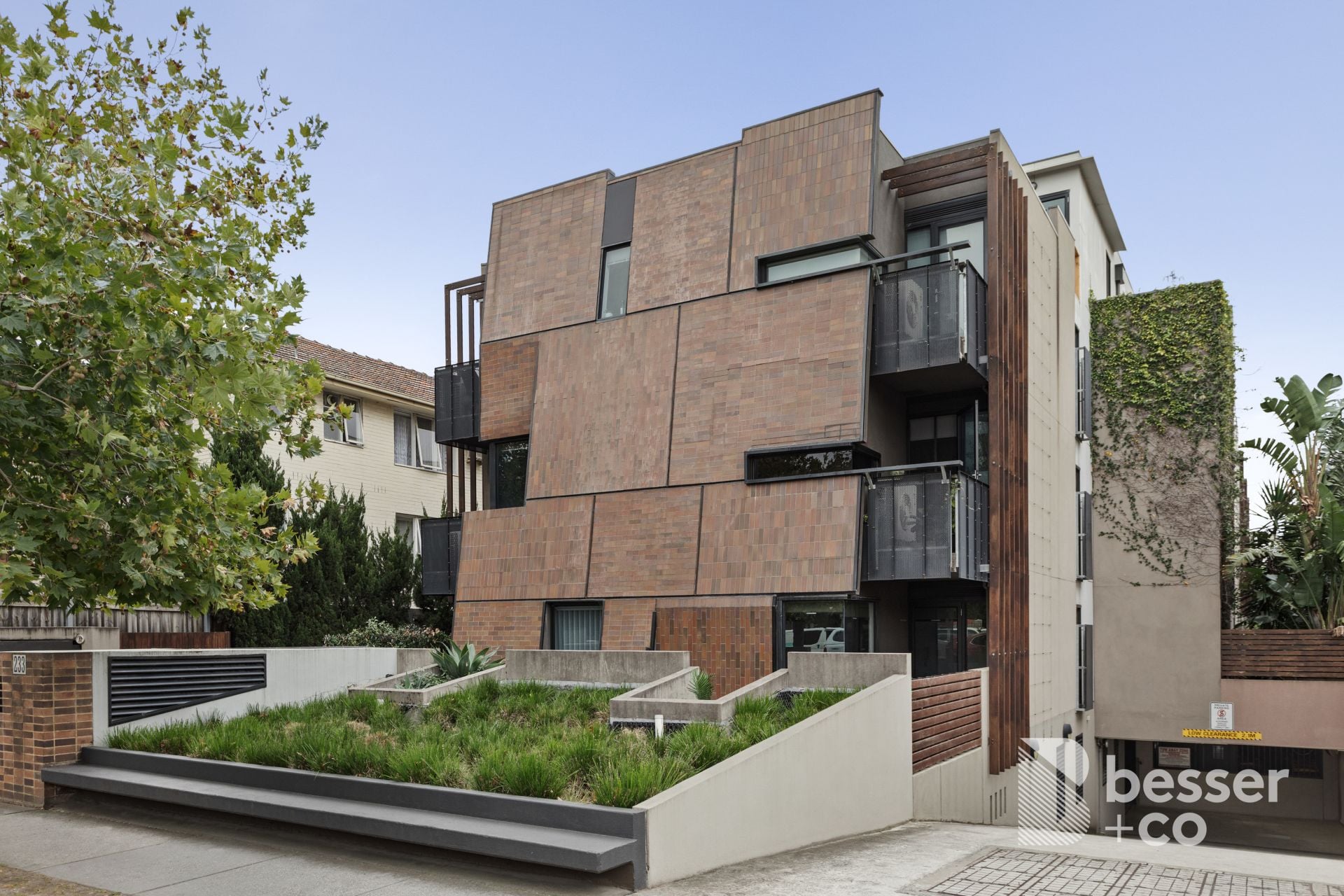 111/233 Dandenong Road, Windsor - Thumbnail 2