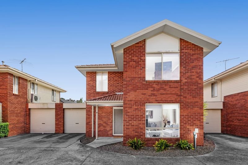 19 Pace Circuit, South Morang