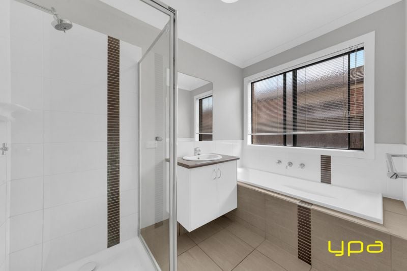 18 Nobel Drive Cranbourne West VIC, Cranbourne West - Thumbnail 8