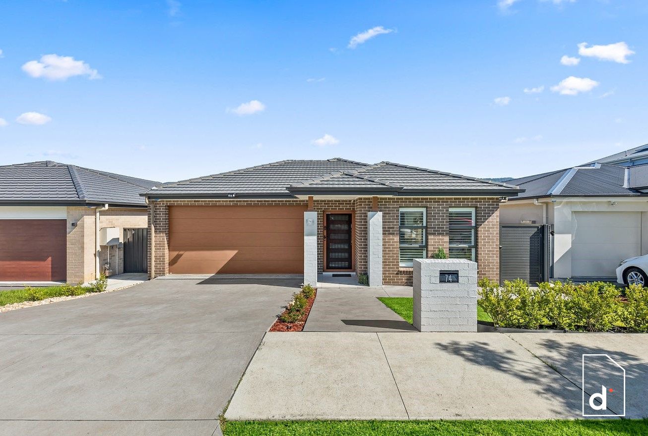 74 Pastureland Street, Kembla Grange NSW 2526