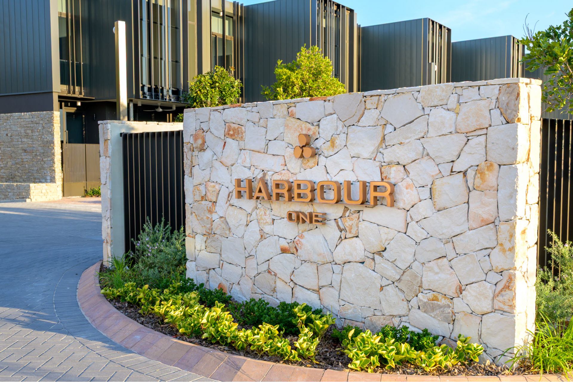 42/1 Grand Jabiru Way, Sanctuary Cove - Thumbnail 5