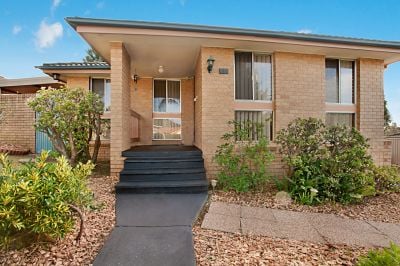 Woodbine 131 North Steyne Road
