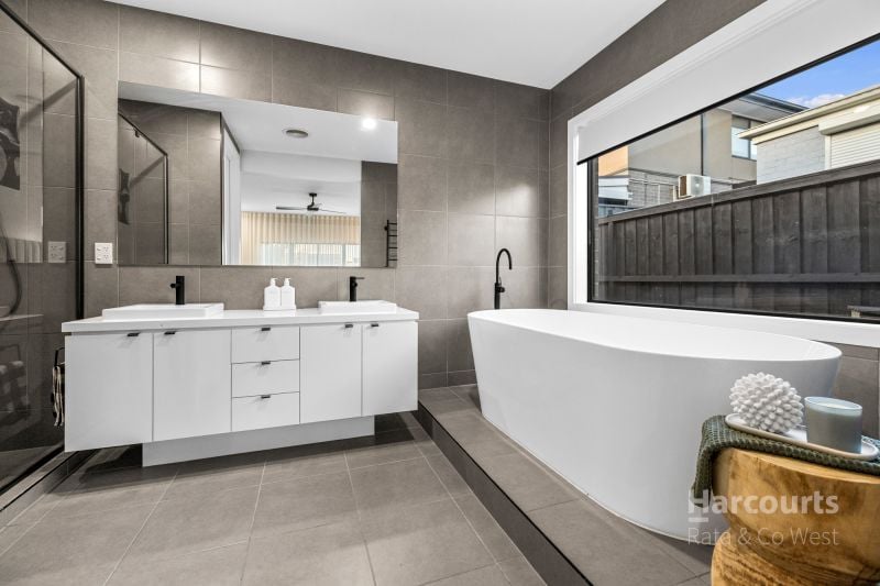 13 Anghor Drive, Fraser Rise