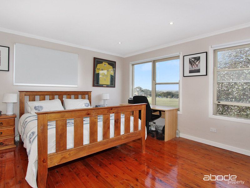 28 Woorak Crescent, MIRANDA, Miranda - Thumbnail 4