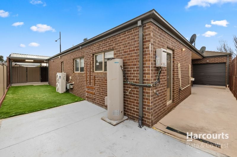 2 Yellowgum Street, Burnside Heights