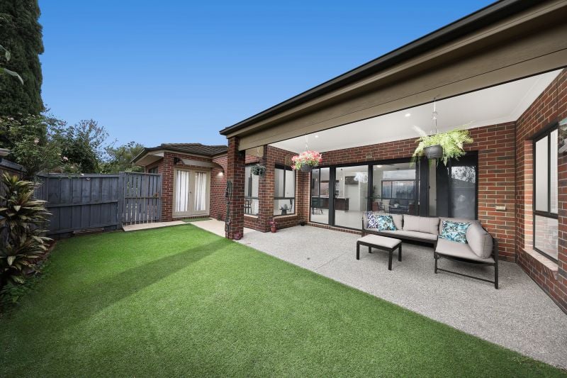 15 Tourmaline Drive, Epping