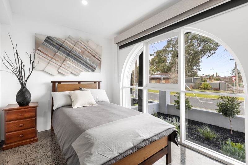 130 Hughes Parade, Reservoir