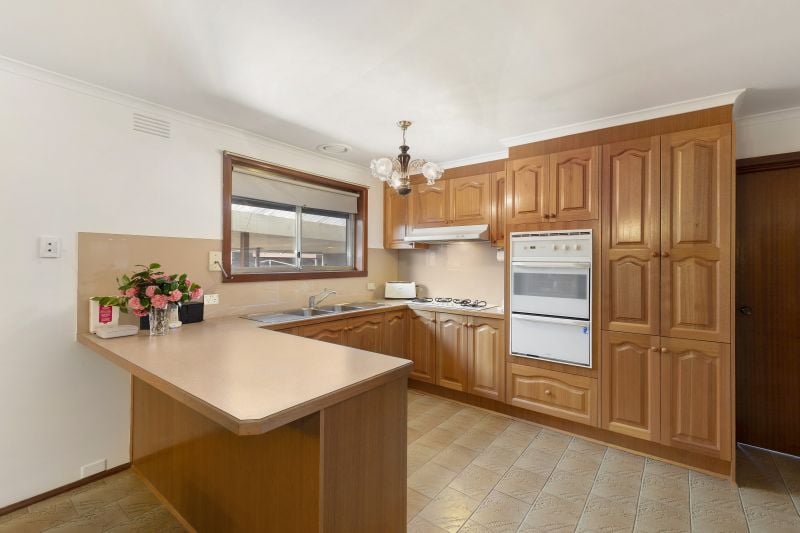 37 Elizabeth Drive, Lalor