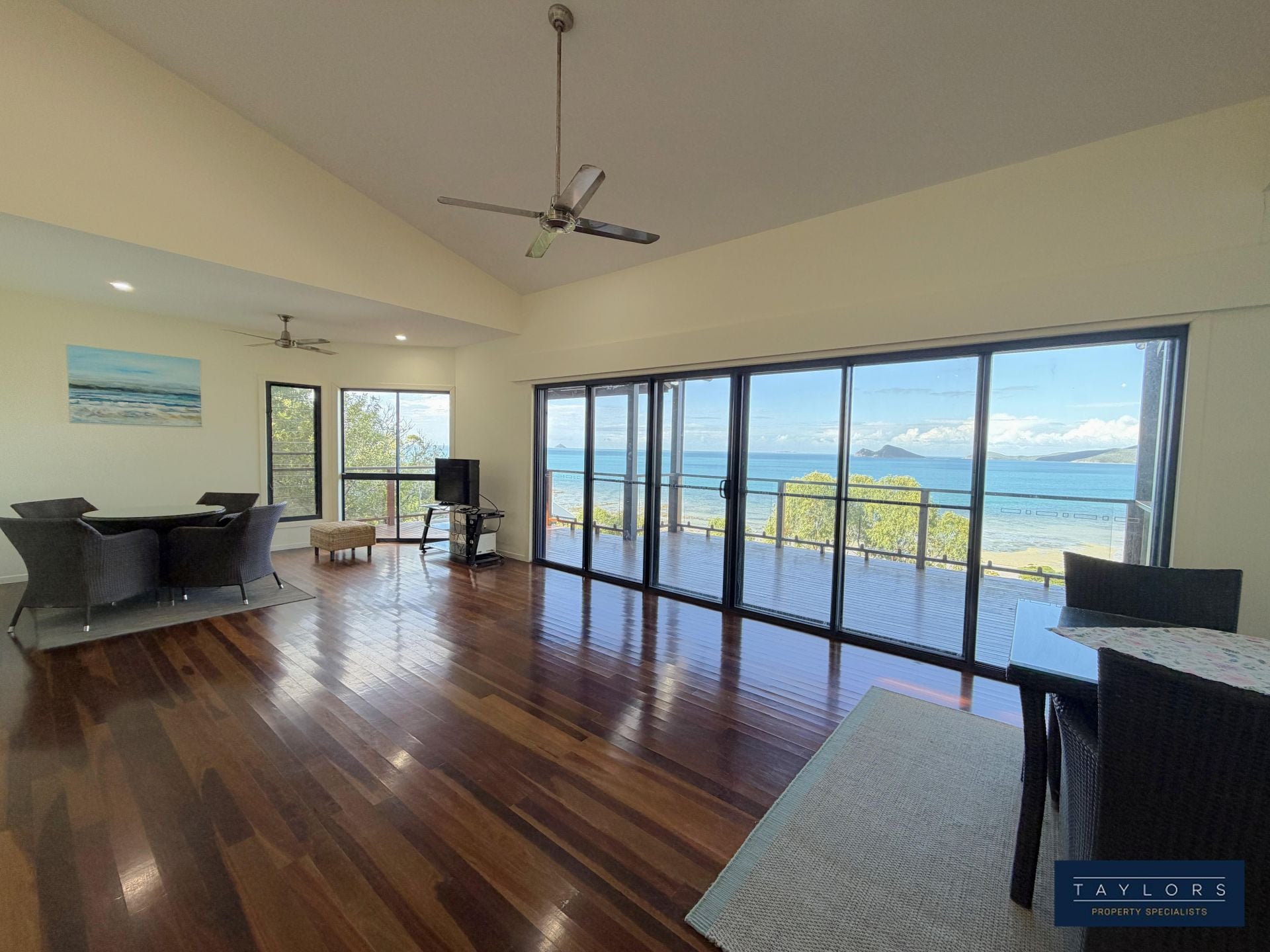 129b Gloucester Ave Hideaway Bay QLD, Hideaway Bay - Thumbnail 2