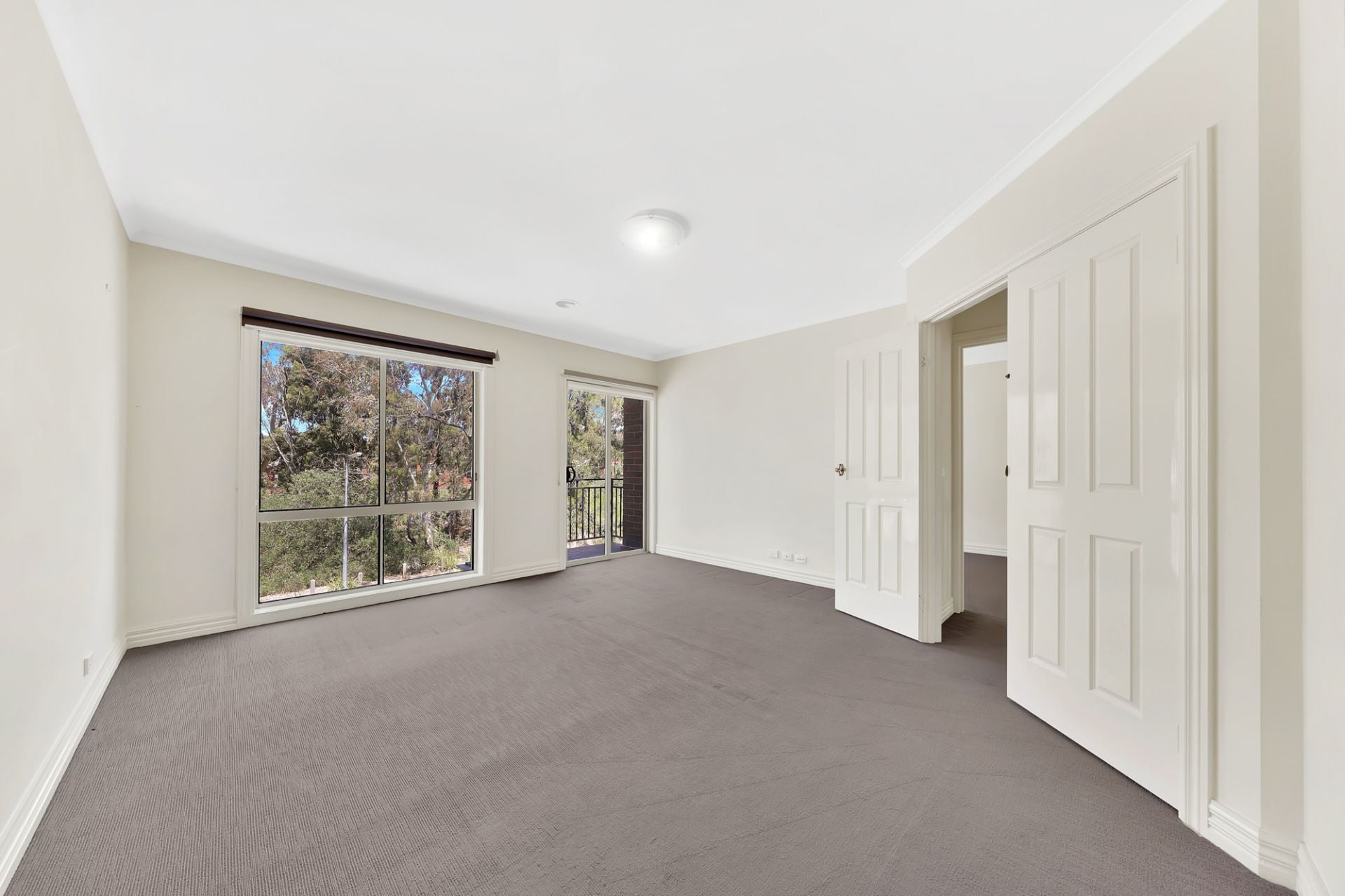 PRESTIGEOUS RIVERGUM ESTATE!