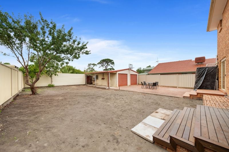 27 Woolnough Drive, Mill Park