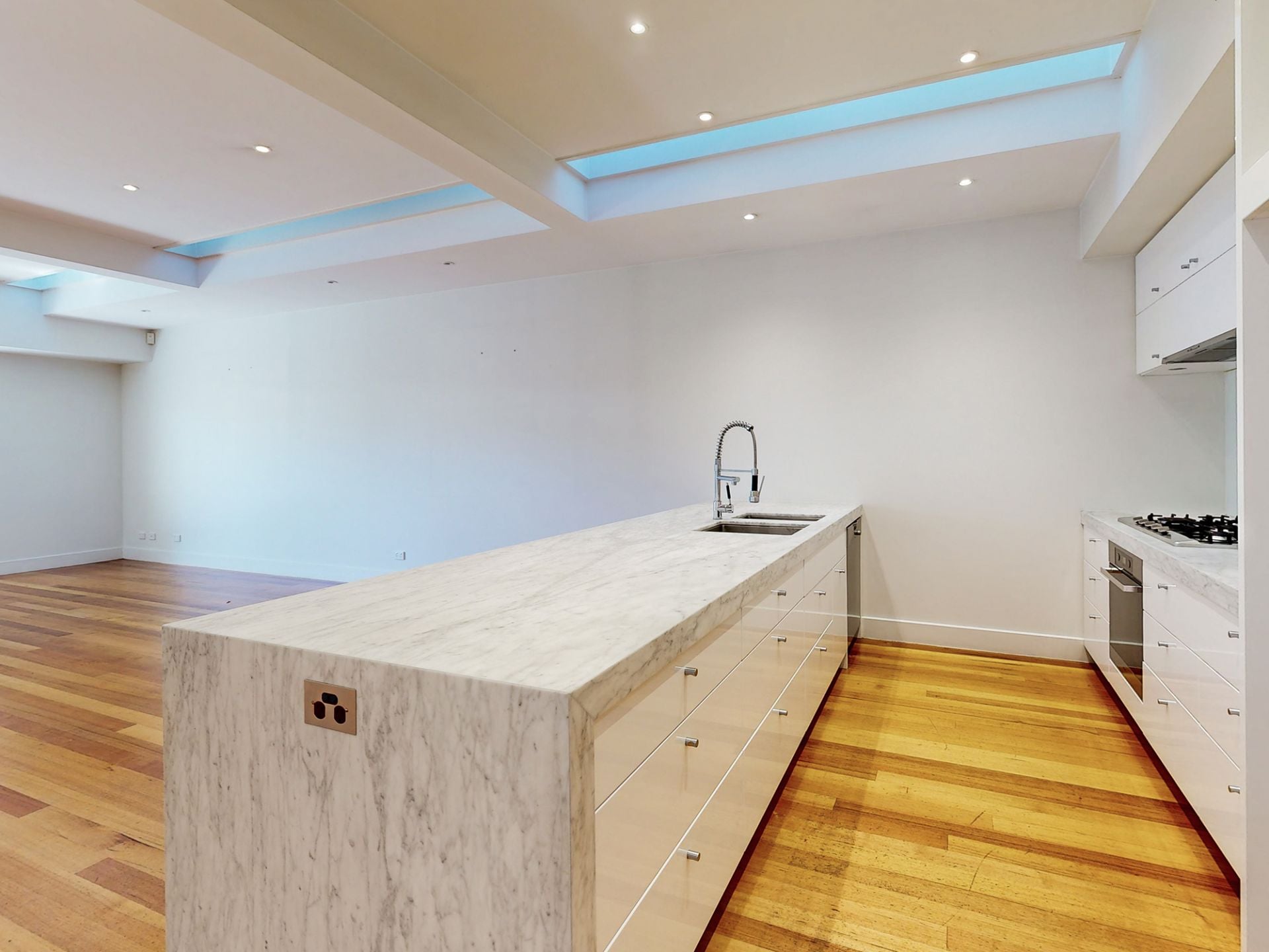 12 Phoenix Street, South Yarra, South Yarra - Thumbnail 2
