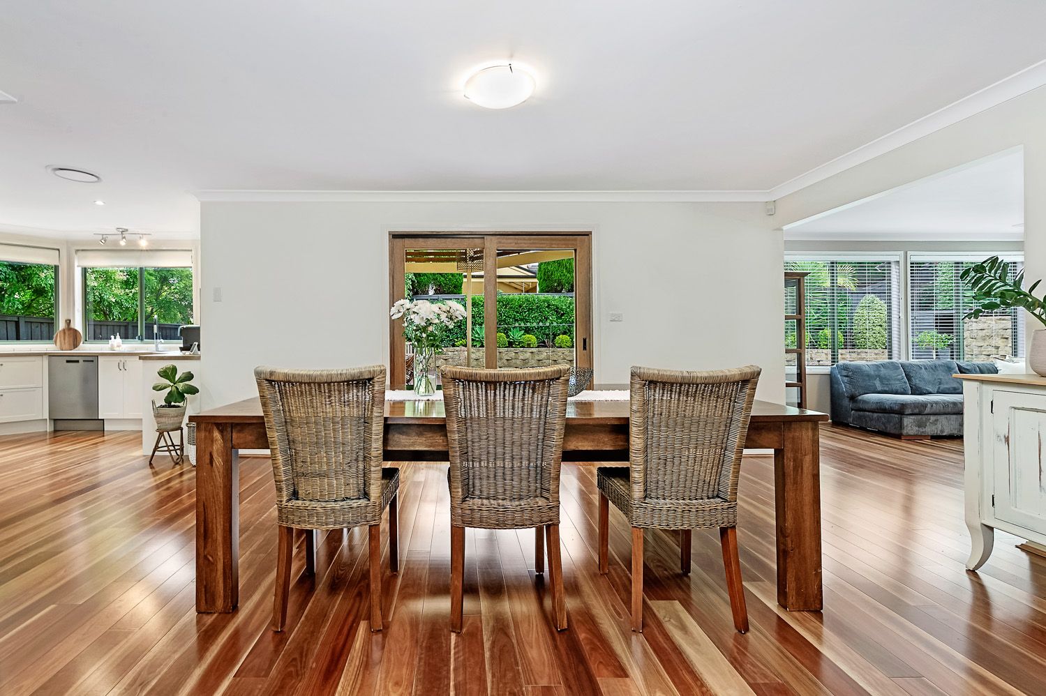 8 John Radley Avenue, Dural, Dural - Thumbnail 6