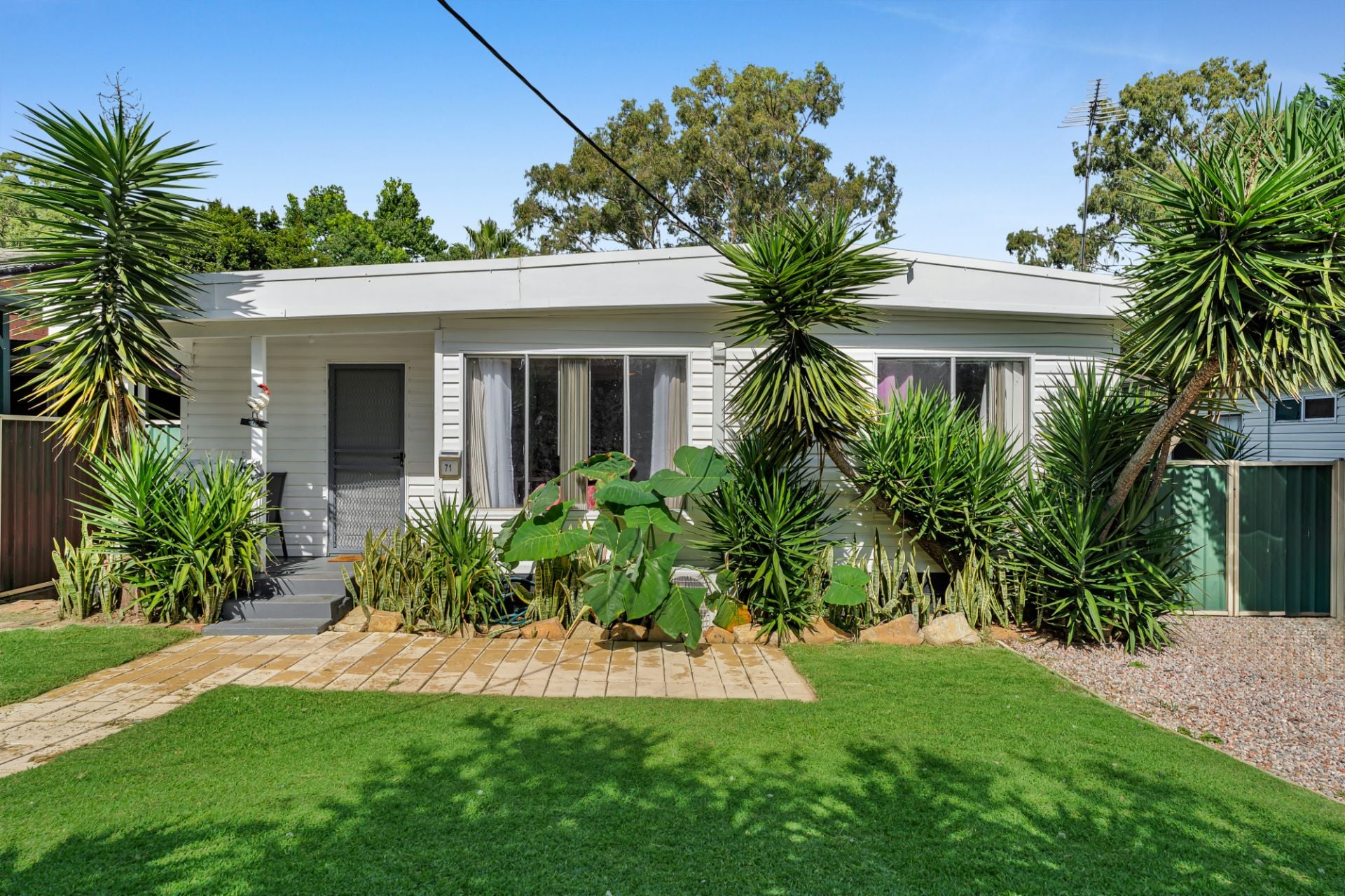 71 Brudenell Avenue, Leumeah, Leumeah - Image 1