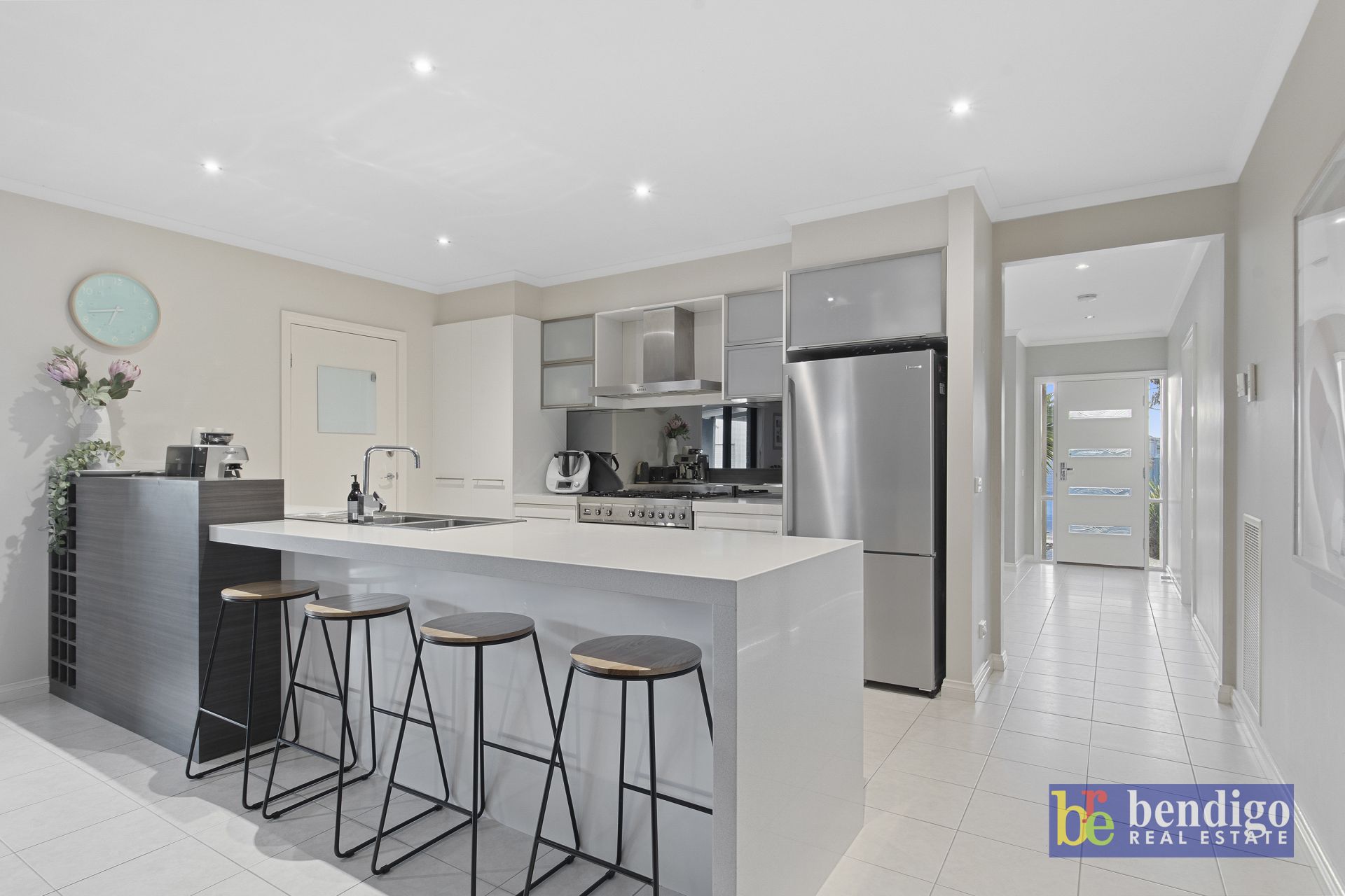 6 Greenfield Drive Epsom VIC, Epsom - Thumbnail 4