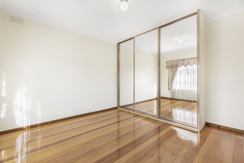 49 Elizabeth Drive, Lalor