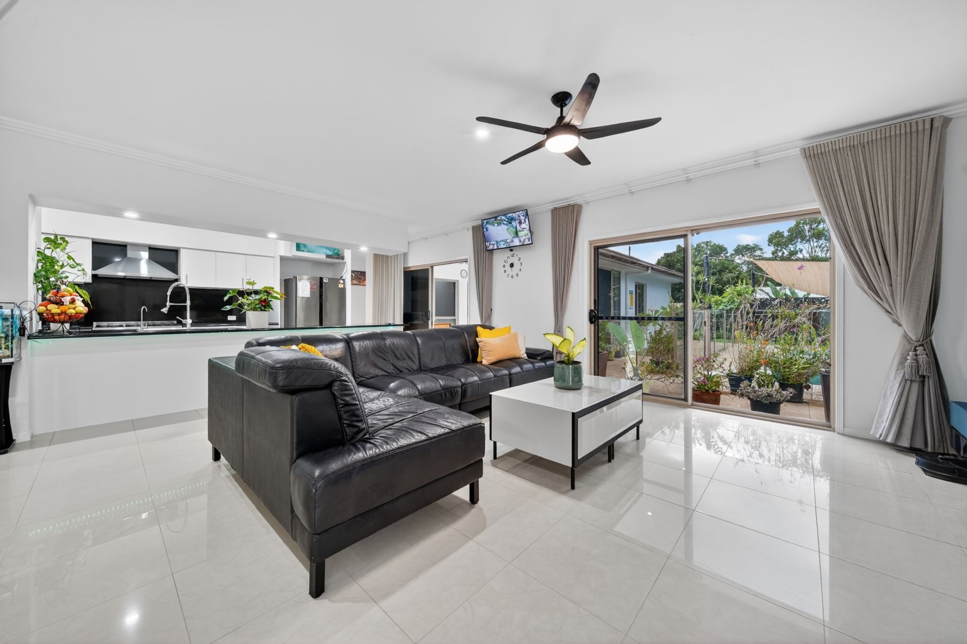 4 Fidelis Place, Coomera Waters QLD 4209, Coomera Waters - Thumbnail 3