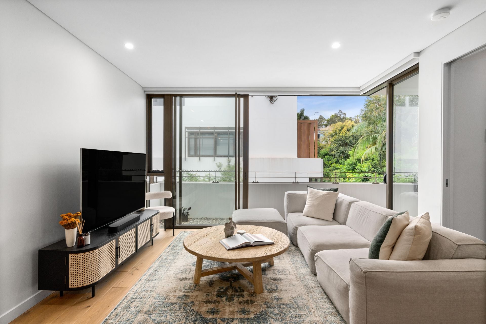 210/105 Wellington Street Bondi Beach NSW, Bondi Beach - Thumbnail 3