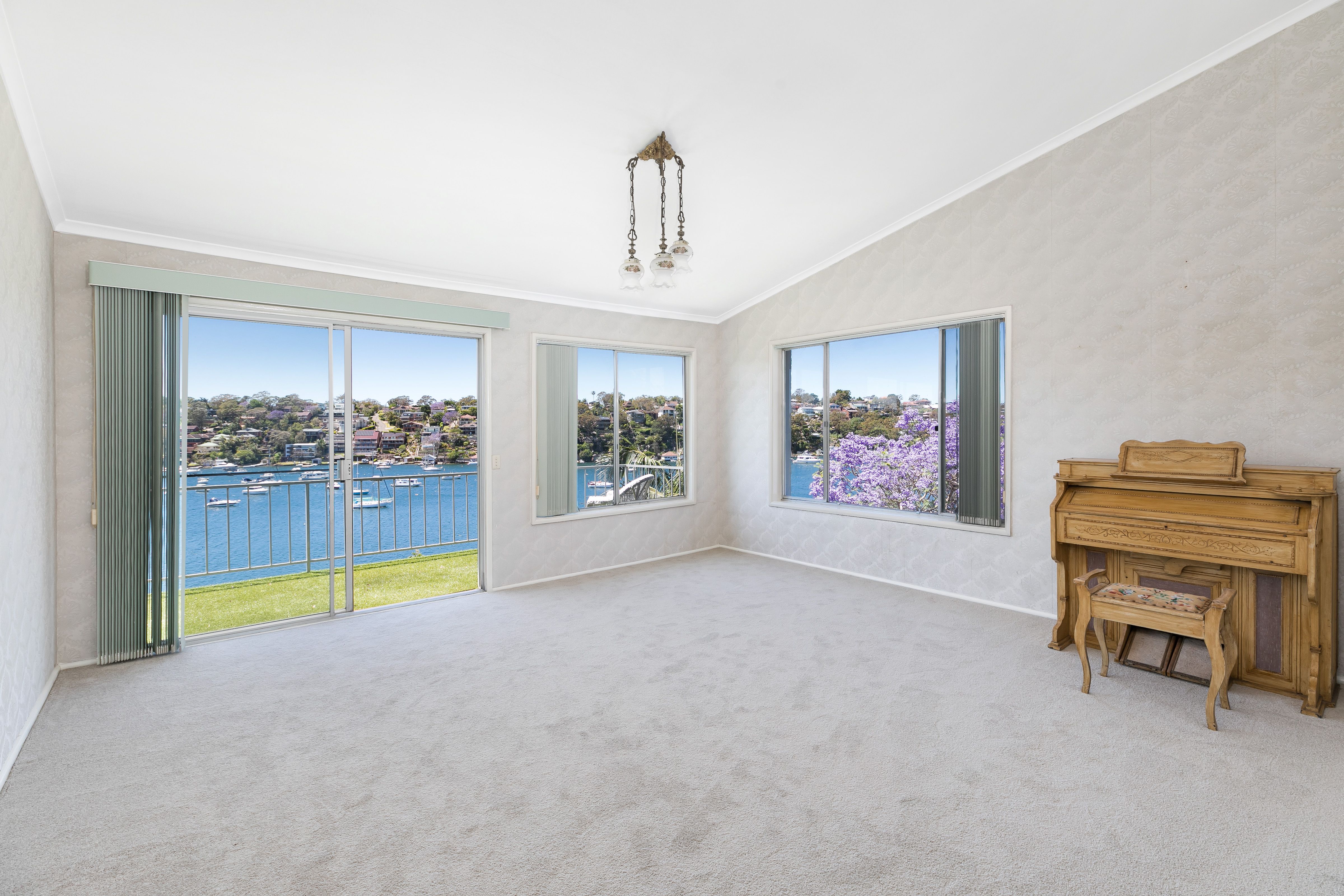 6 Sherwood Avenue YOWIE BAY 2228