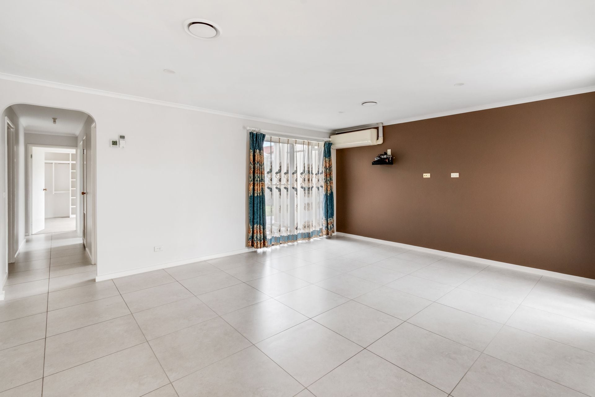 GREAT LOCATION & QUALITY LIVING!