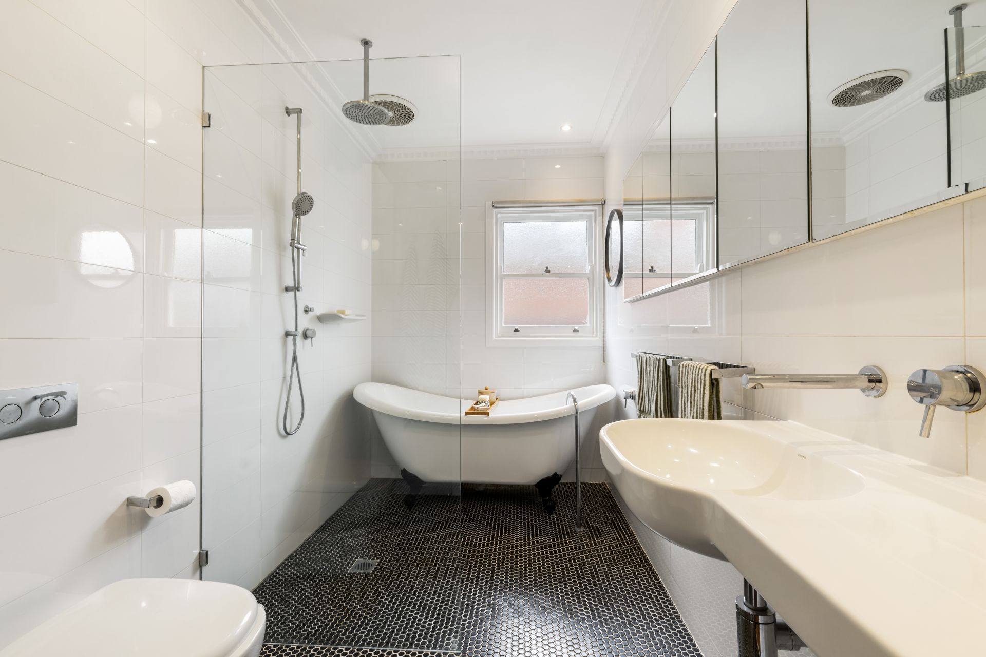 Low-Maintenance Comfort in a Prime Location
