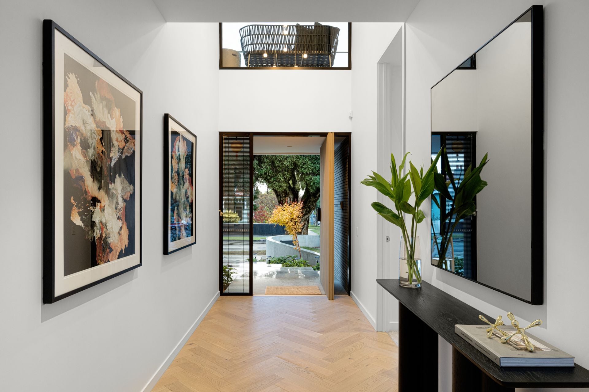18 Northcote Avenue, Caulfield North, Caulfield North - Thumbnail 2
