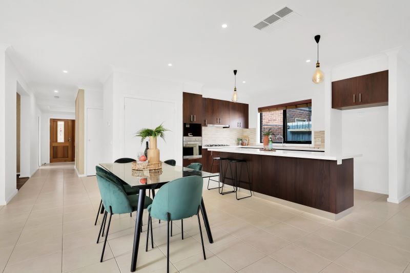 15 Tourmaline Drive, Epping