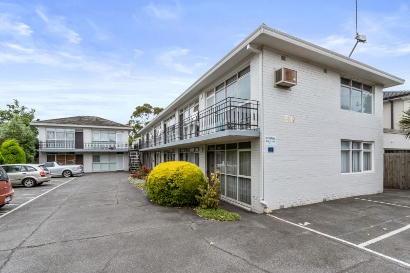 11/233 Station Street, Fairfield