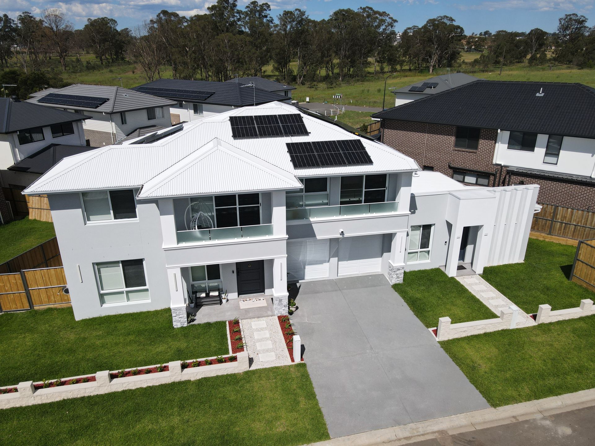 7 Rochel Road, Box Hill - Thumbnail 2
