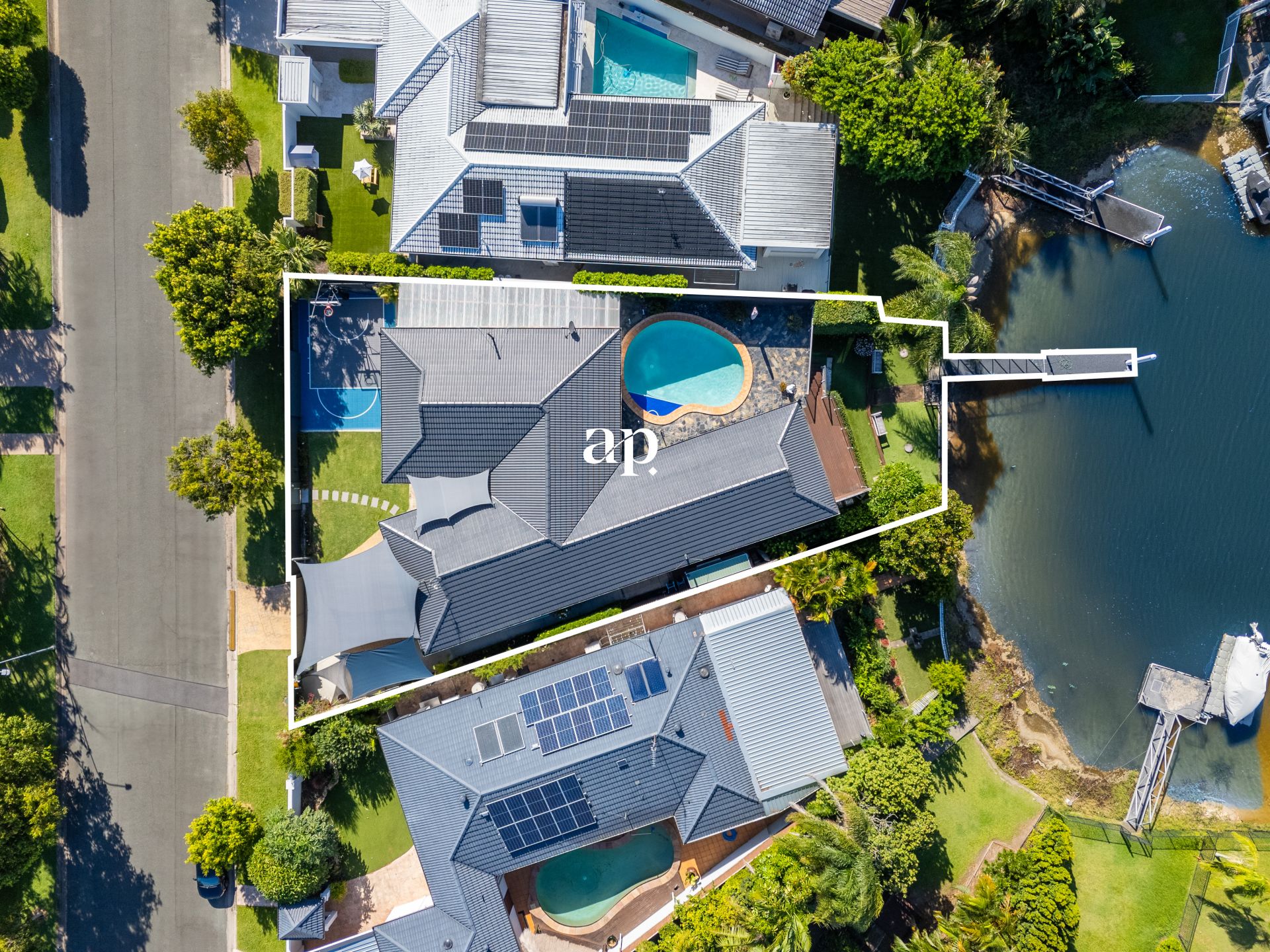 $ 2,080,000, Sorrento - Thumbnail 2