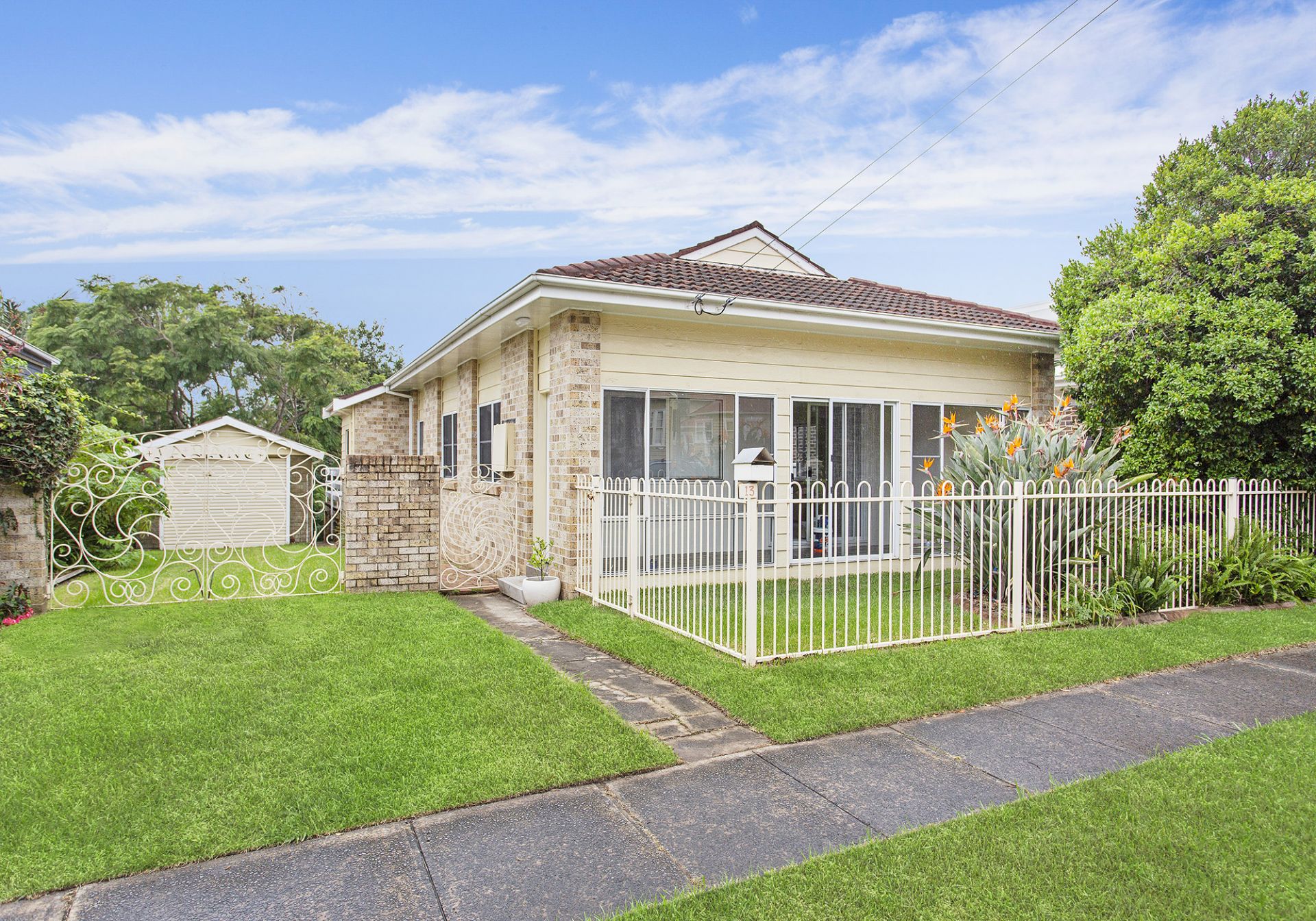 13 Raymond Road, Thirroul NSW