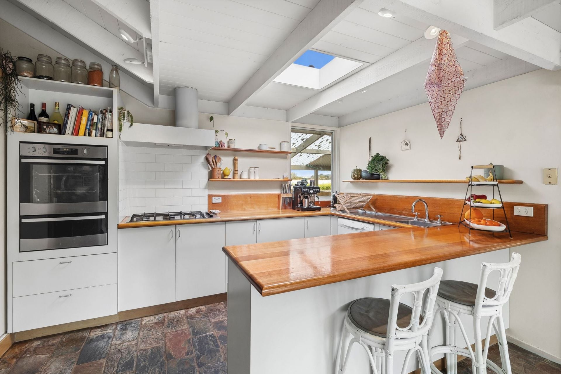 2 Aurora Cres Torquay VIC, Torquay - Thumbnail 4